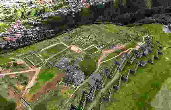 A Panoramic View Of Cusco From The Sacsayhuamán Ruins Hike Peru : Day Hikes And Acclimatisation Walks In Cusco And The Sacred Valley