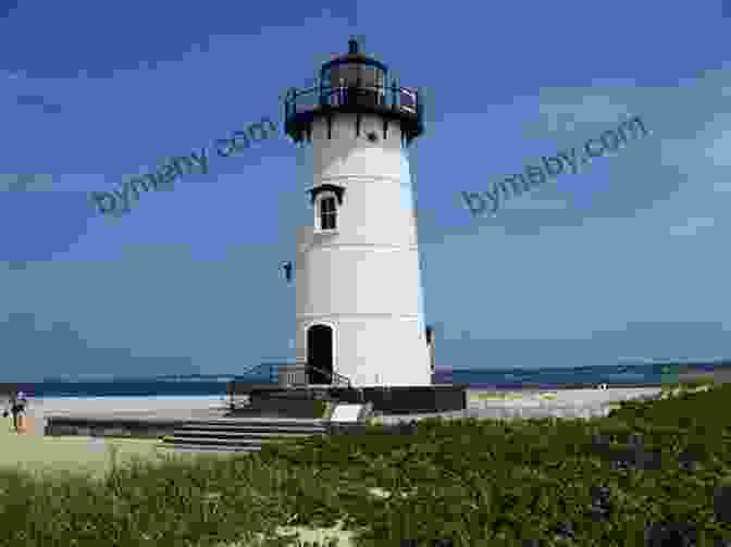 Edgartown Lighthouse On Martha's Vineyard, A Charming Coastal Landmark A History Lover S Guide To The South Shore (History Guide)